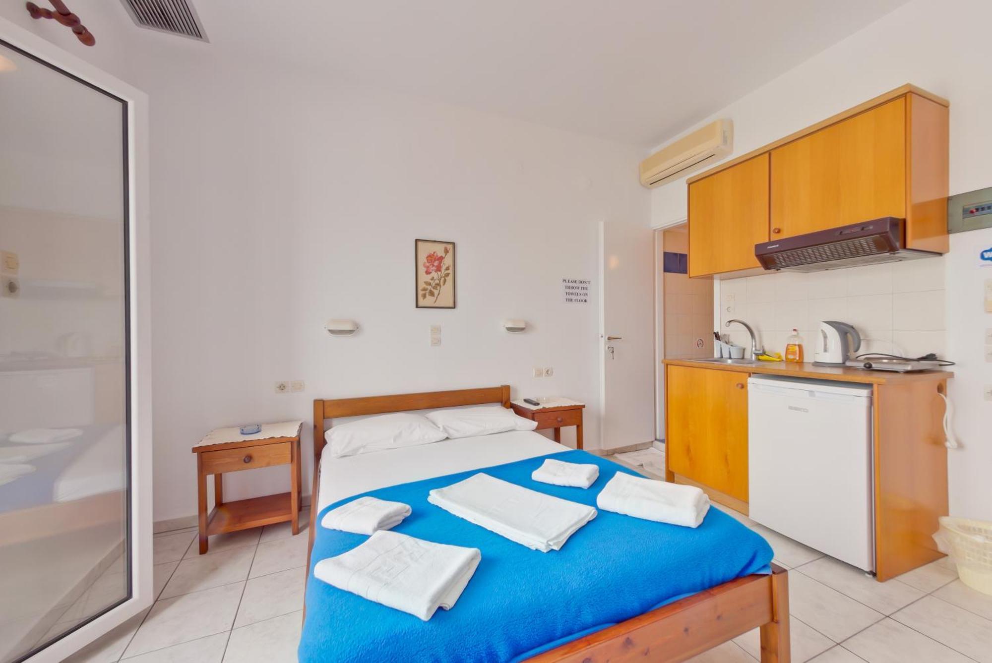 Paris Rooms Antiparos ภายนอก รูปภาพ