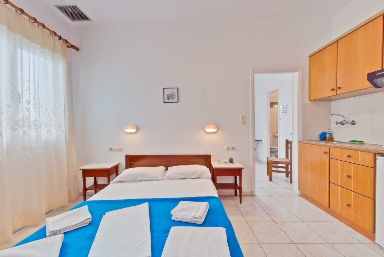 Paris Rooms Antiparos ภายนอก รูปภาพ
