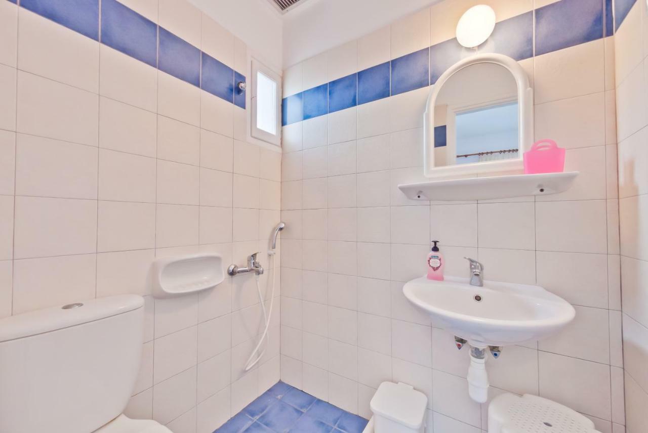 Paris Rooms Antiparos ภายนอก รูปภาพ