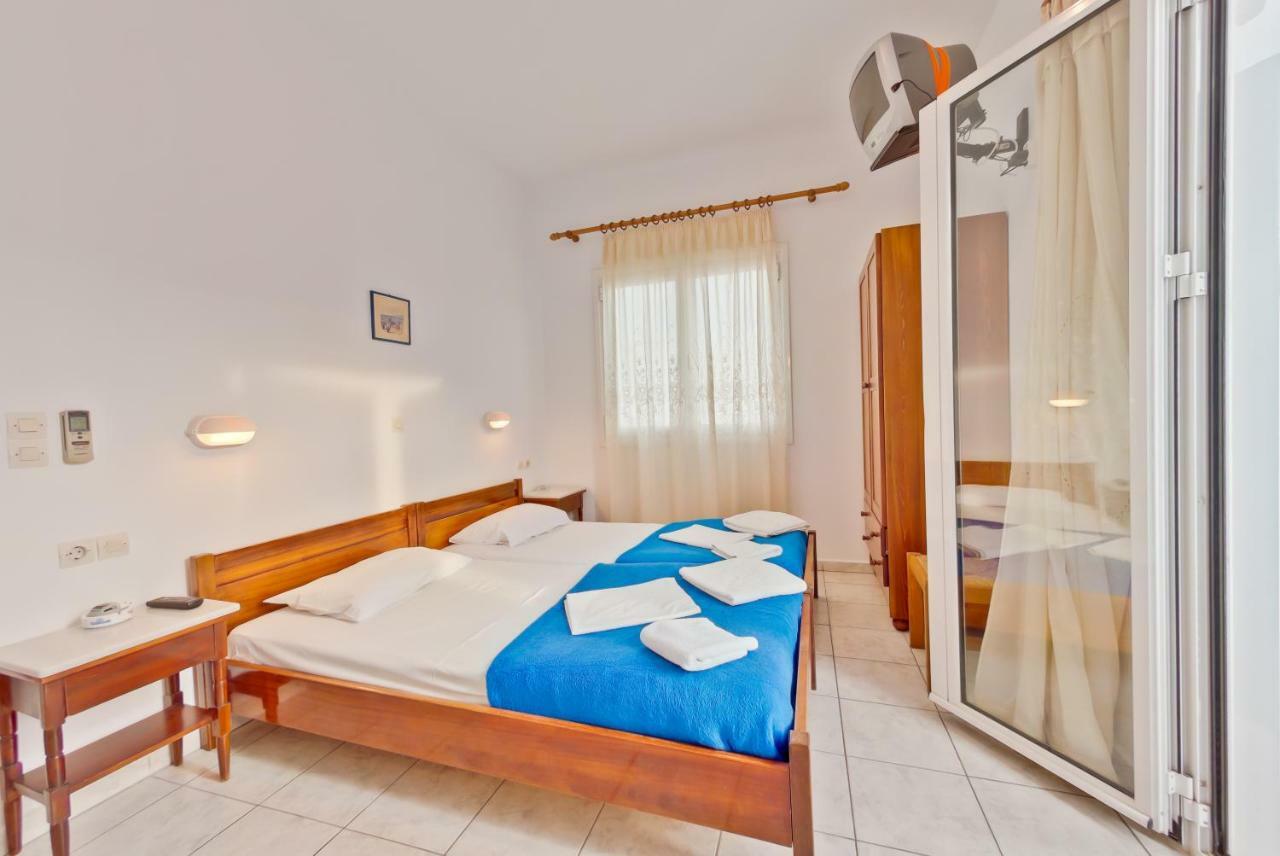Paris Rooms Antiparos ภายนอก รูปภาพ